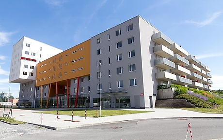 BD Zahrady Opatov, Praha